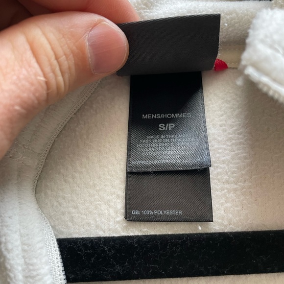 North Face Fleece Pullover - Picture 3 of 3